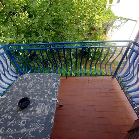Barcelona Apartments Тиват Экстерьер фото