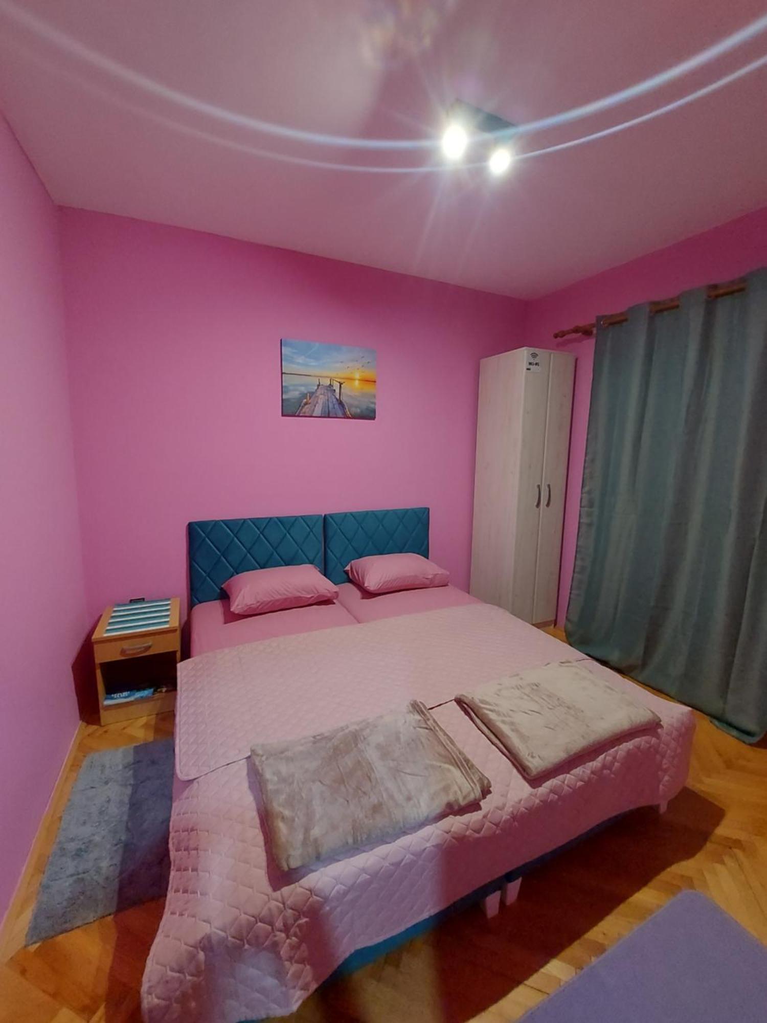 Barcelona Apartments Тиват Экстерьер фото